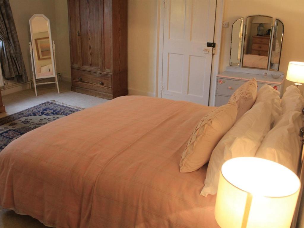 Church Farmhouse B & B Kennett Экстерьер фото