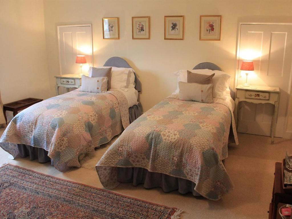 Church Farmhouse B & B Kennett Экстерьер фото